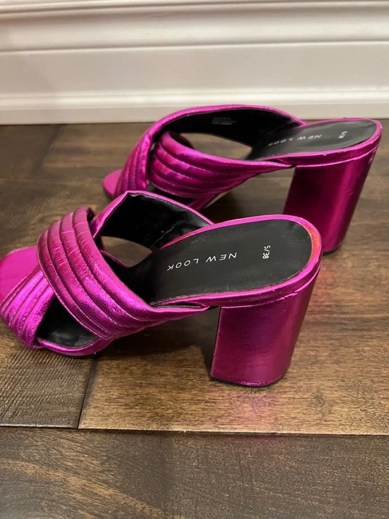 Pink Metallic Heels - Picture 2 of 10